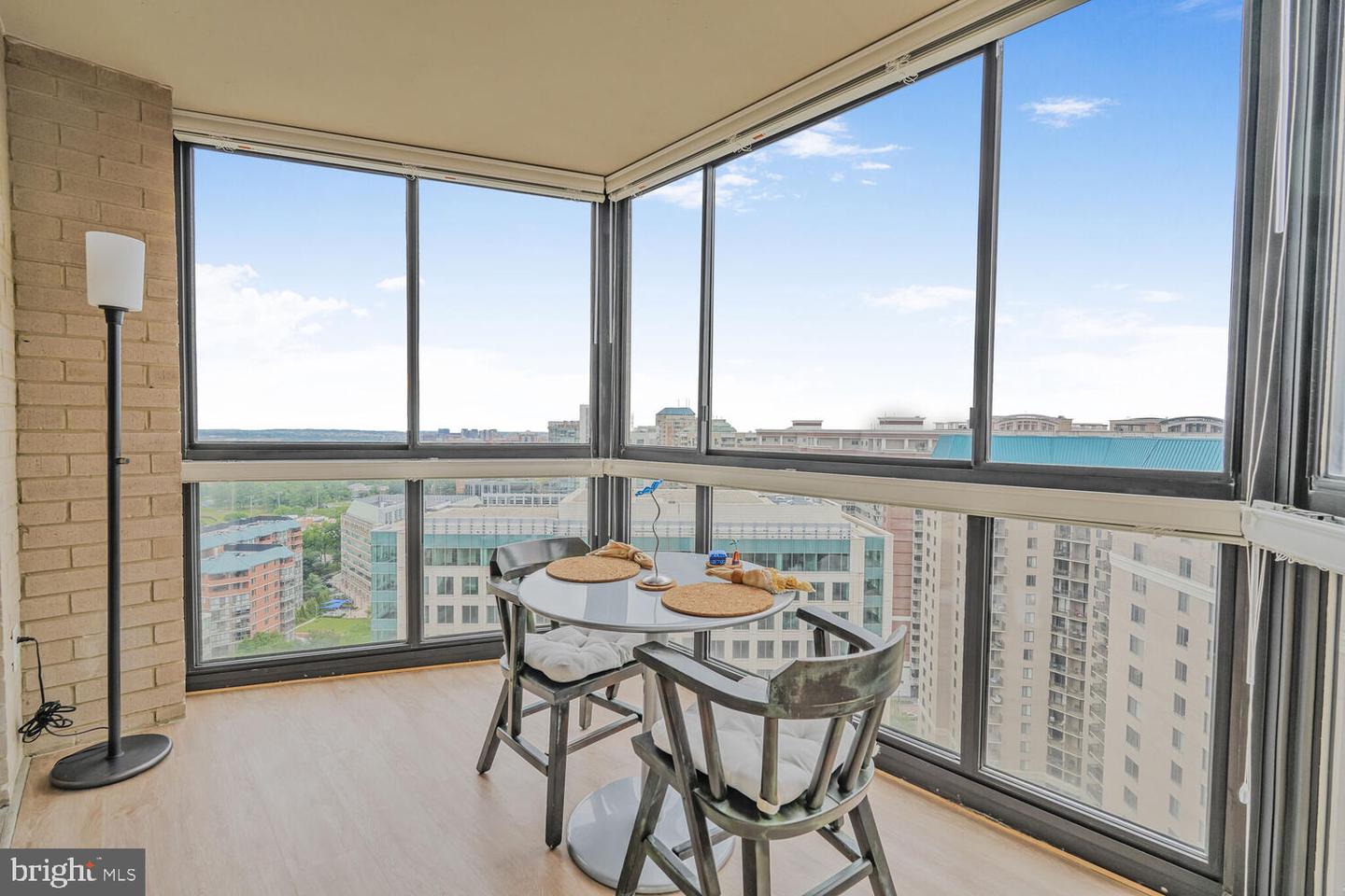 900 N STAFFORD ST #2330, ARLINGTON, Virginia 22203, 2 Bedrooms Bedrooms, ,2 BathroomsBathrooms,Residential,For sale,900 N STAFFORD ST #2330,VAAR2056940 MLS # VAAR2056940