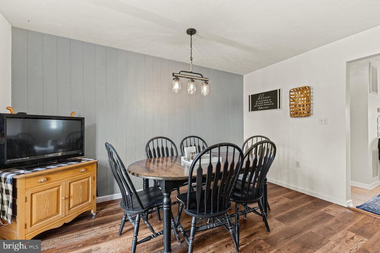 111 DEERFIELD ESTATES DR, STANLEY, Virginia 22851, 4 Bedrooms Bedrooms, ,2 BathroomsBathrooms,Residential,For sale,111 DEERFIELD ESTATES DR,VAPA2004860 MLS # VAPA2004860
