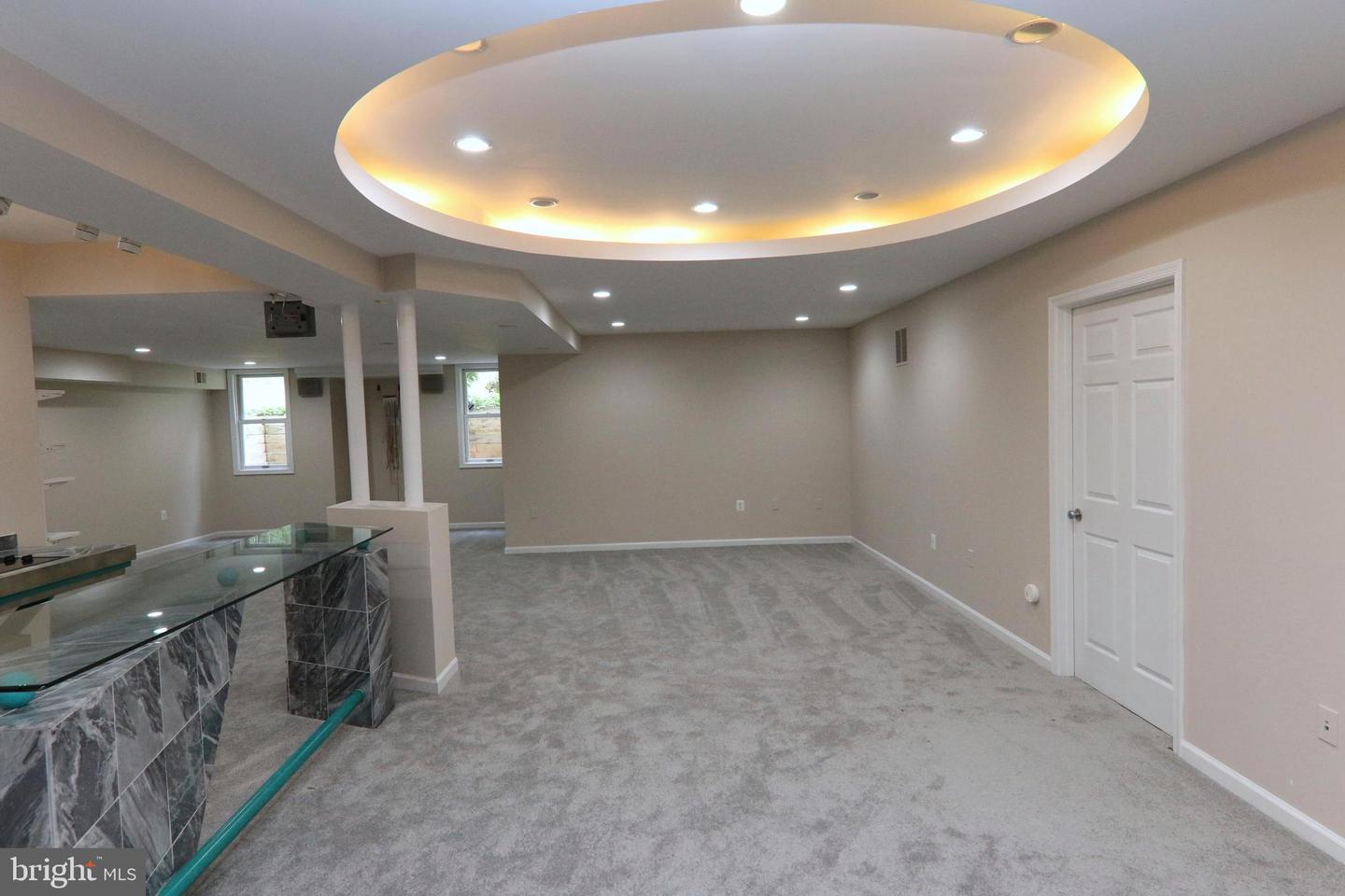 9724 MIDDLETON RIDGE RD, VIENNA, Virginia 22182, 5 Bedrooms Bedrooms, ,4 BathroomsBathrooms,Residential,For sale,9724 MIDDLETON RIDGE RD,VAFX2237948 MLS # VAFX2237948