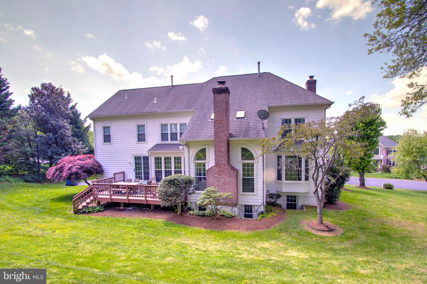 9724 MIDDLETON RIDGE RD, VIENNA, Virginia 22182, 5 Bedrooms Bedrooms, ,4 BathroomsBathrooms,Residential,For sale,9724 MIDDLETON RIDGE RD,VAFX2237948 MLS # VAFX2237948