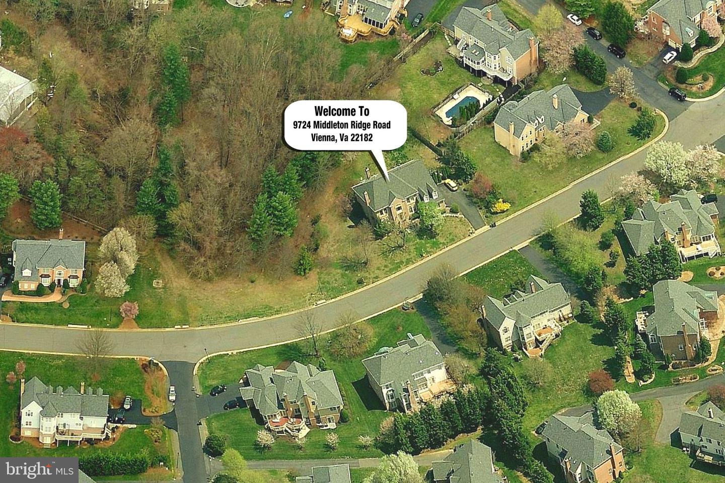 9724 MIDDLETON RIDGE RD, VIENNA, Virginia 22182, 5 Bedrooms Bedrooms, ,4 BathroomsBathrooms,Residential,For sale,9724 MIDDLETON RIDGE RD,VAFX2237948 MLS # VAFX2237948