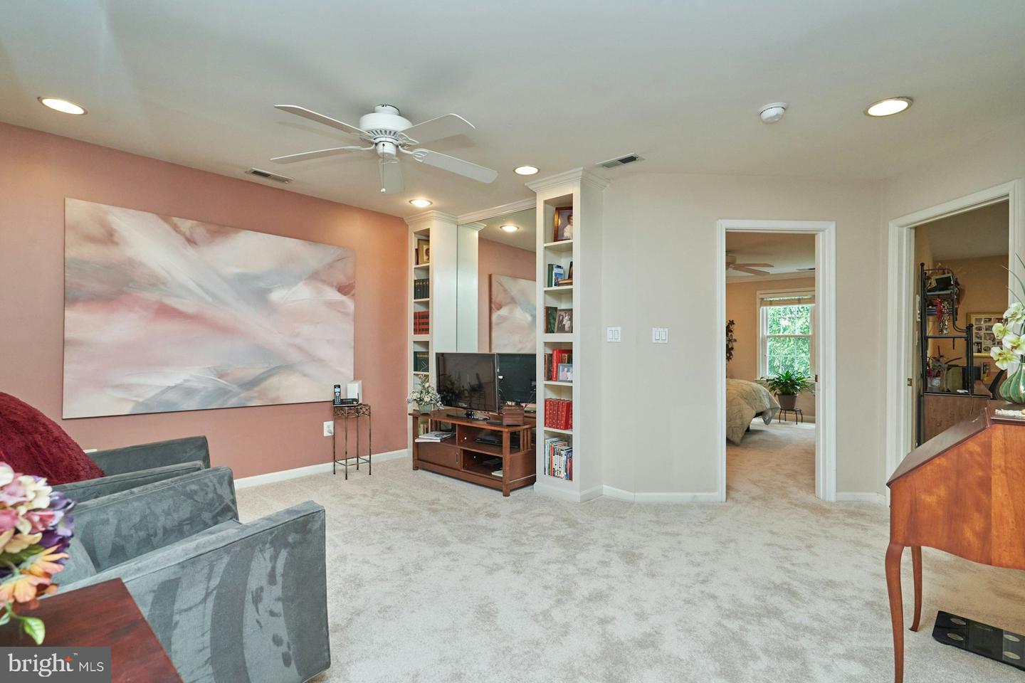 6938 NETHERSTONE CT, GAINESVILLE, Virginia 20155, 3 Bedrooms Bedrooms, ,2 BathroomsBathrooms,Residential,For sale,6938 NETHERSTONE CT,VAPW2093668 MLS # VAPW2093668