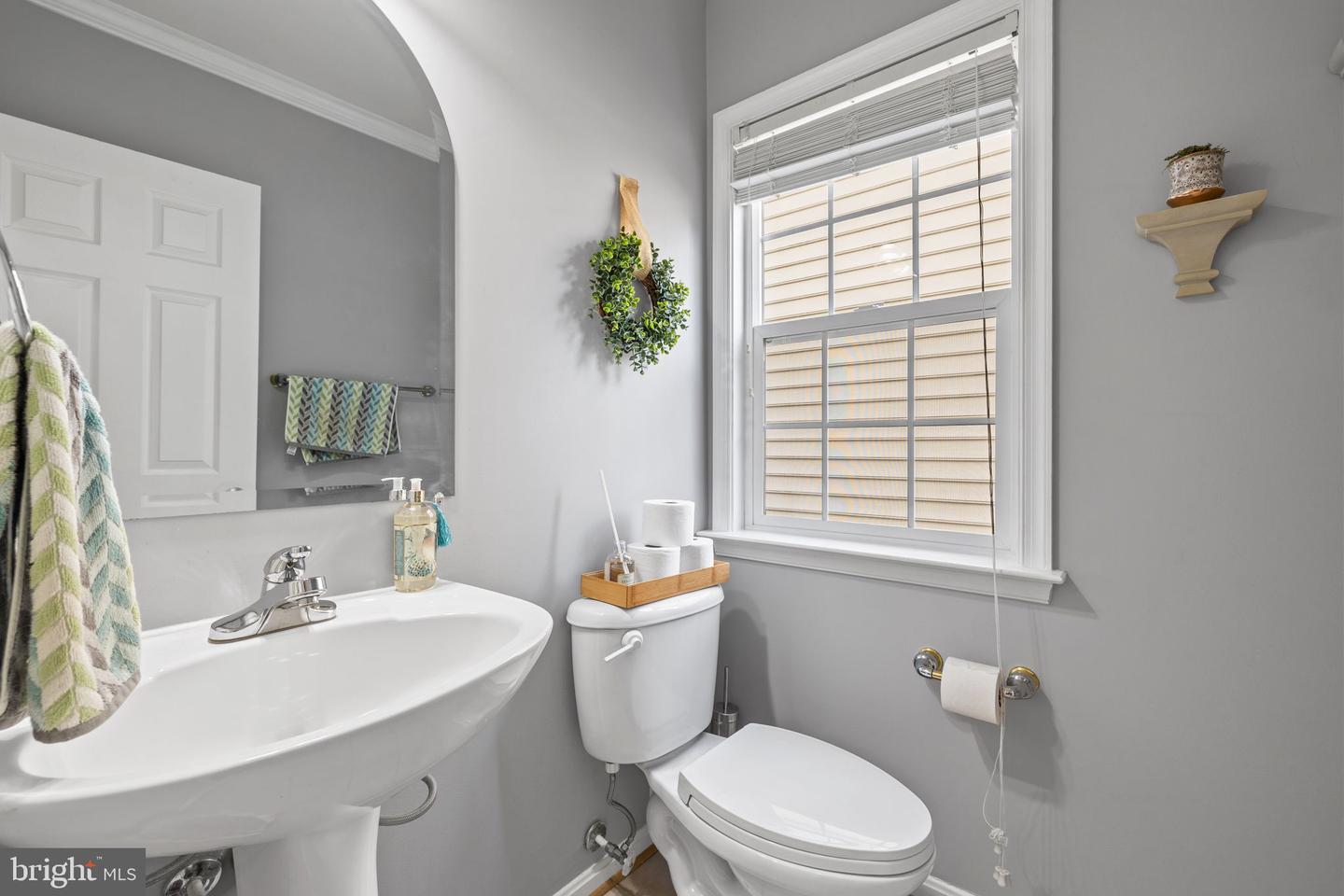 8347 CRACKLING CEDAR LN, GAINESVILLE, Virginia 20155, 4 Bedrooms Bedrooms, ,4 BathroomsBathrooms,Residential,For sale,8347 CRACKLING CEDAR LN,VAPW2093734 MLS # VAPW2093734