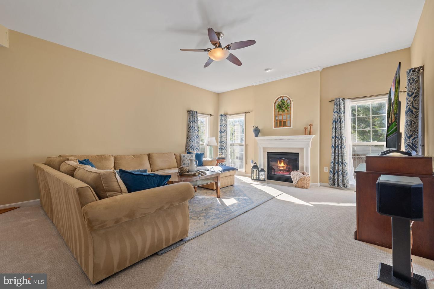 8347 CRACKLING CEDAR LN, GAINESVILLE, Virginia 20155, 4 Bedrooms Bedrooms, ,4 BathroomsBathrooms,Residential,For sale,8347 CRACKLING CEDAR LN,VAPW2093734 MLS # VAPW2093734
