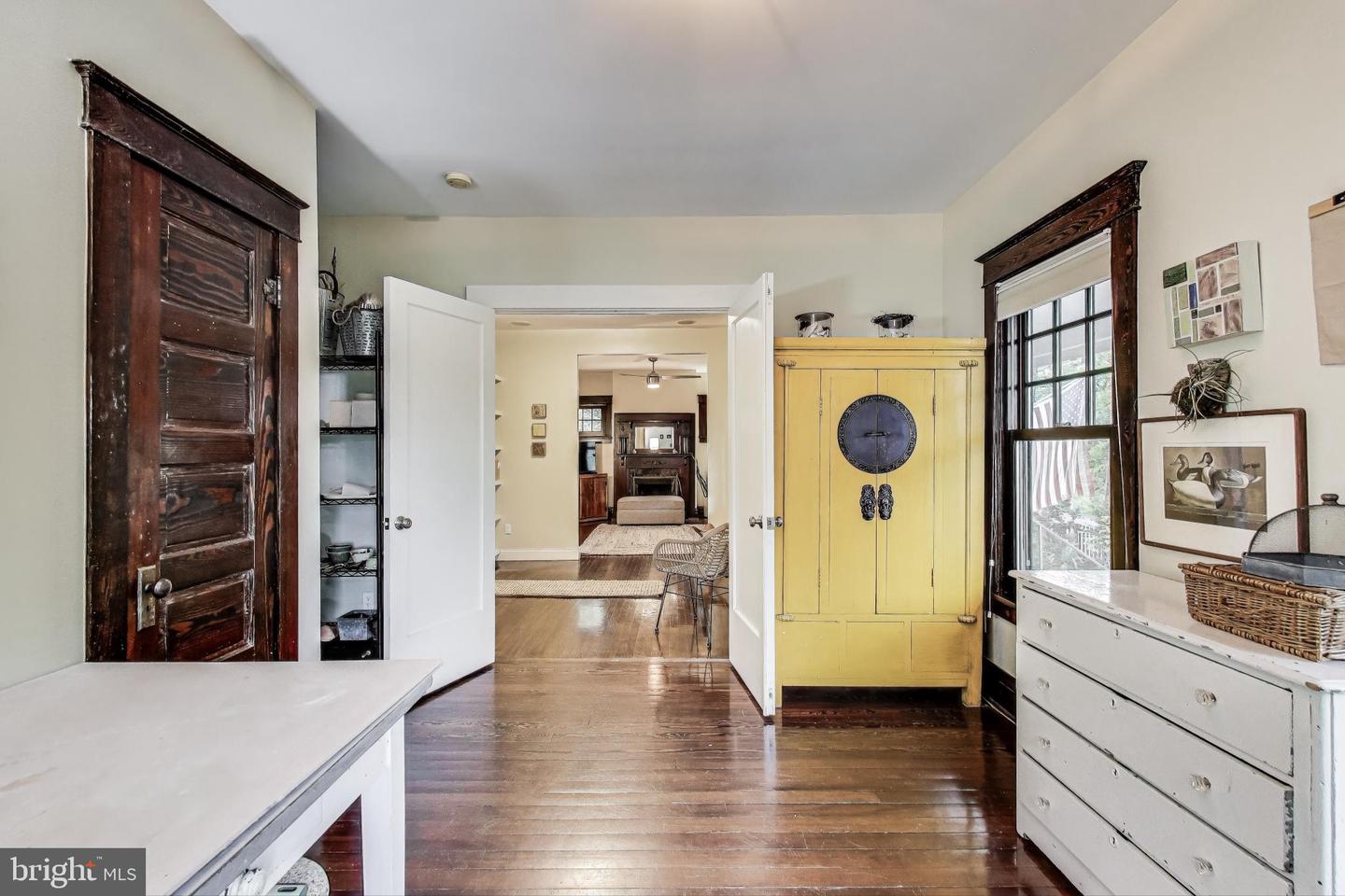 2332 N TUCKAHOE ST, ARLINGTON, Virginia 22205, 5 Bedrooms Bedrooms, ,4 BathroomsBathrooms,Residential,For sale,2332 N TUCKAHOE ST,VAAR2056930 MLS # VAAR2056930