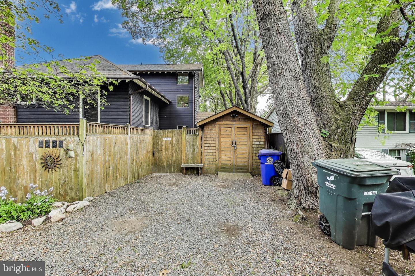 2332 N TUCKAHOE ST, ARLINGTON, Virginia 22205, 5 Bedrooms Bedrooms, ,4 BathroomsBathrooms,Residential,For sale,2332 N TUCKAHOE ST,VAAR2056930 MLS # VAAR2056930