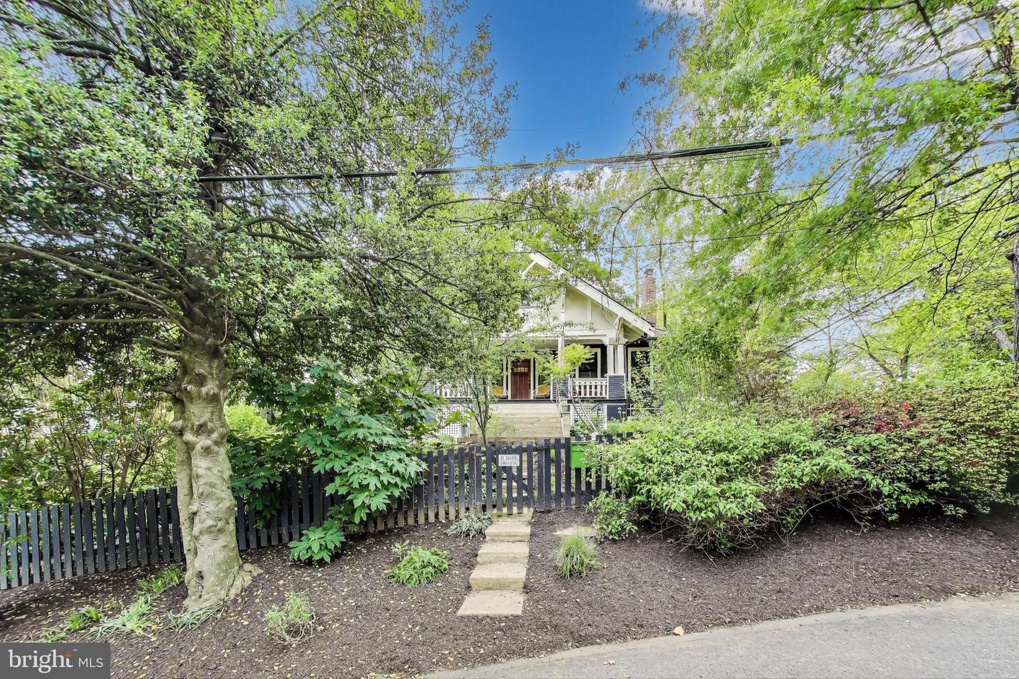 2332 N TUCKAHOE ST, ARLINGTON, Virginia 22205, 5 Bedrooms Bedrooms, ,4 BathroomsBathrooms,Residential,For sale,2332 N TUCKAHOE ST,VAAR2056930 MLS # VAAR2056930
