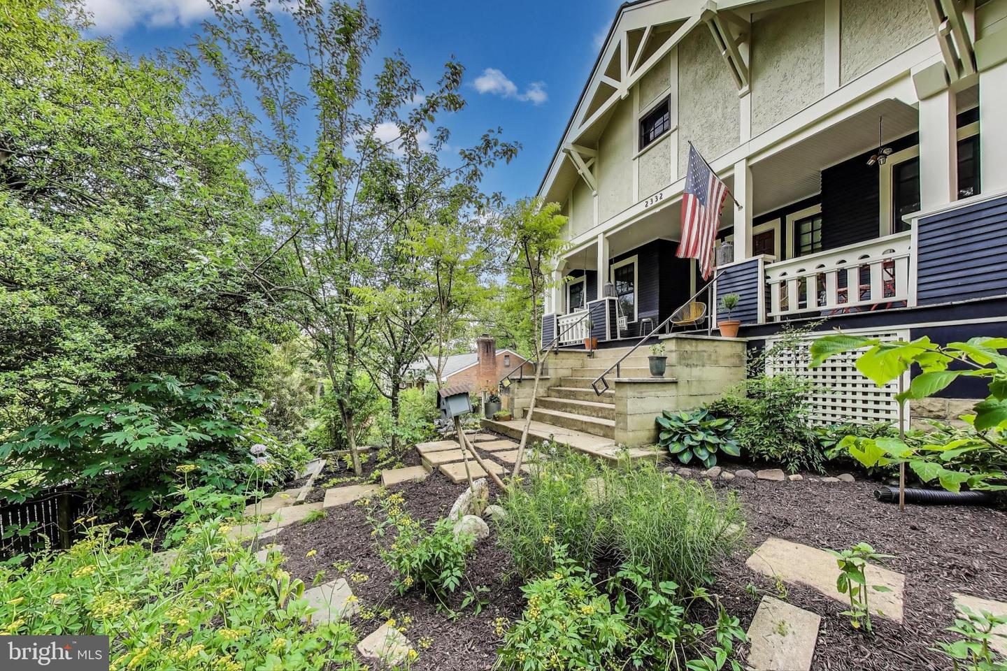 2332 N TUCKAHOE ST, ARLINGTON, Virginia 22205, 5 Bedrooms Bedrooms, ,4 BathroomsBathrooms,Residential,For sale,2332 N TUCKAHOE ST,VAAR2056930 MLS # VAAR2056930