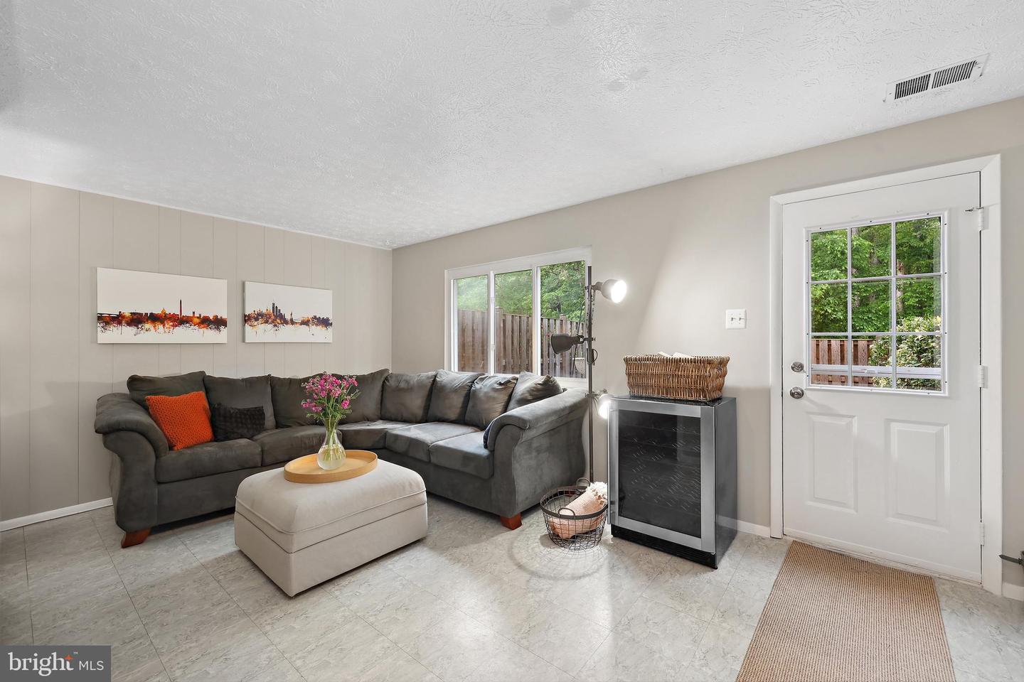 8140 WILLOWDALE CT, SPRINGFIELD, Virginia 22153, 3 Bedrooms Bedrooms, ,1 BathroomBathrooms,Residential,For sale,8140 WILLOWDALE CT,VAFX2238262 MLS # VAFX2238262