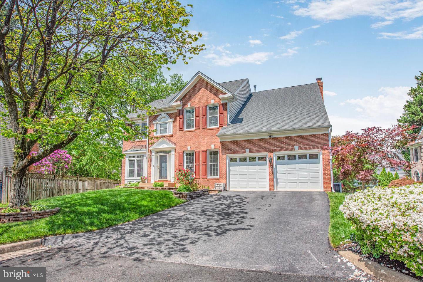 8102 CREEKVIEW DR, SPRINGFIELD, Virginia 22153, 4 Bedrooms Bedrooms, ,3 BathroomsBathrooms,Residential,For sale,8102 CREEKVIEW DR,VAFX2238576 MLS # VAFX2238576