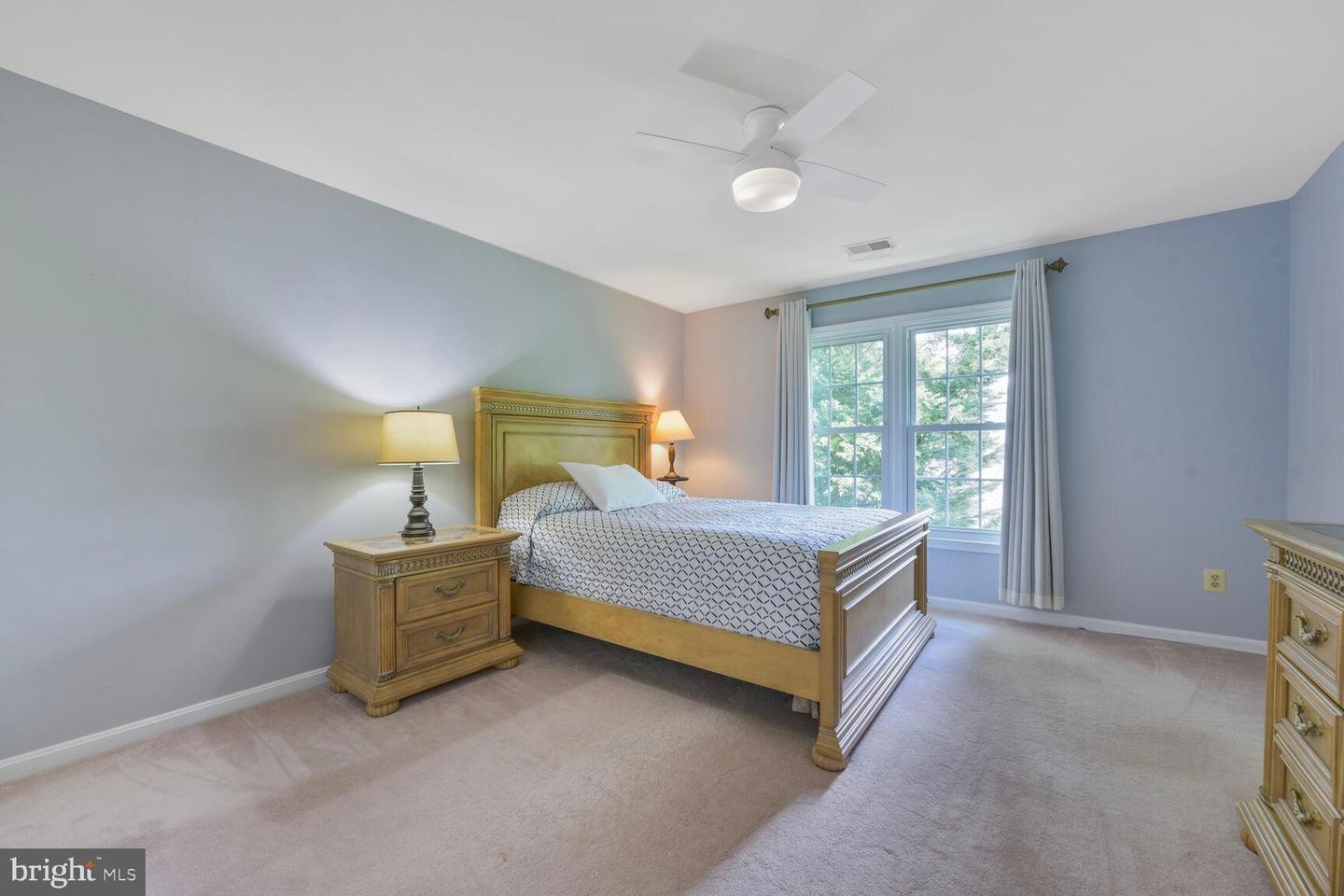 8102 CREEKVIEW DR, SPRINGFIELD, Virginia 22153, 4 Bedrooms Bedrooms, ,3 BathroomsBathrooms,Residential,For sale,8102 CREEKVIEW DR,VAFX2238576 MLS # VAFX2238576
