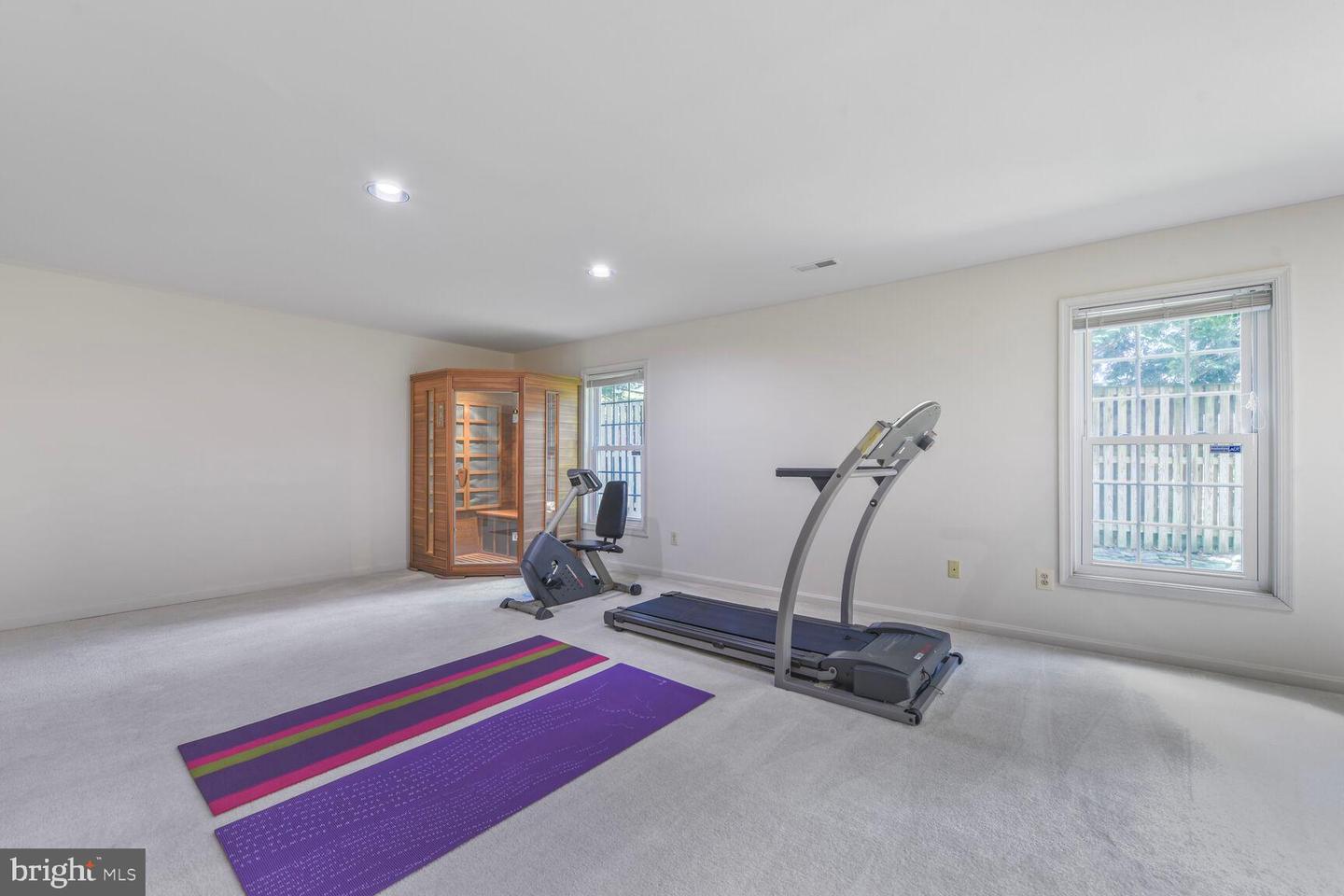 8102 CREEKVIEW DR, SPRINGFIELD, Virginia 22153, 4 Bedrooms Bedrooms, ,3 BathroomsBathrooms,Residential,For sale,8102 CREEKVIEW DR,VAFX2238576 MLS # VAFX2238576