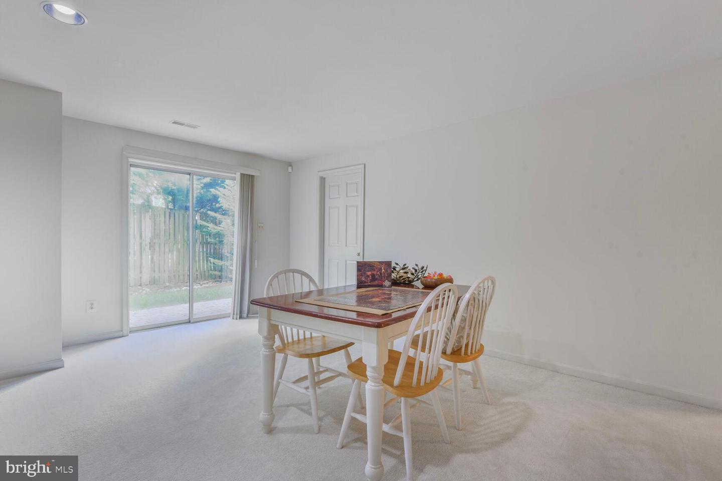 8102 CREEKVIEW DR, SPRINGFIELD, Virginia 22153, 4 Bedrooms Bedrooms, ,3 BathroomsBathrooms,Residential,For sale,8102 CREEKVIEW DR,VAFX2238576 MLS # VAFX2238576