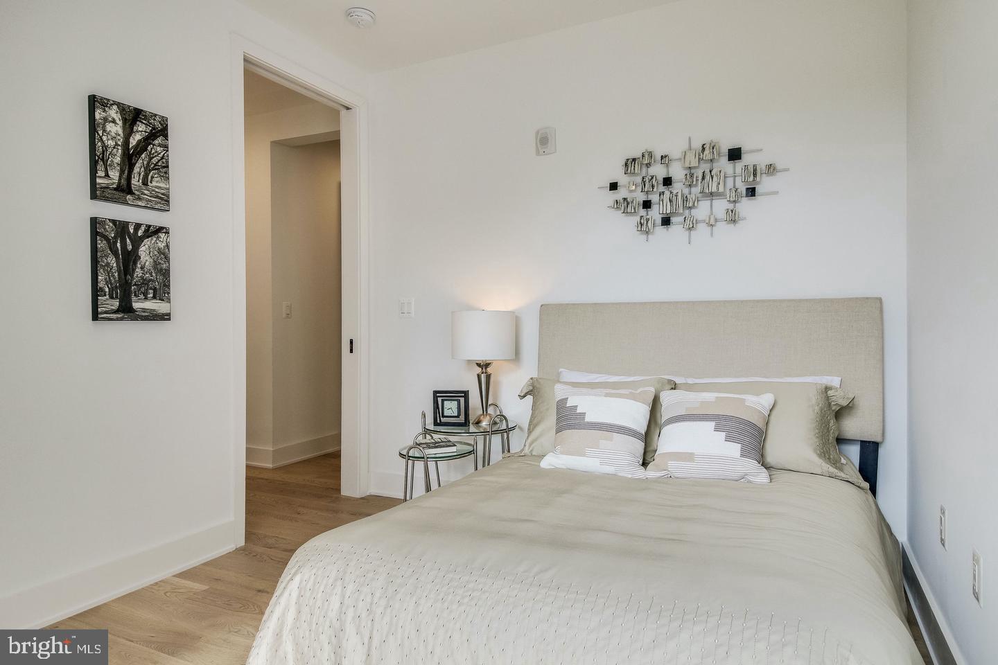 521 N WASHINGTON ST #201, ALEXANDRIA, Virginia 22314, 2 Bedrooms Bedrooms, ,2 BathroomsBathrooms,Residential,For sale,521 N WASHINGTON ST #201,VAAX2044950 MLS # VAAX2044950