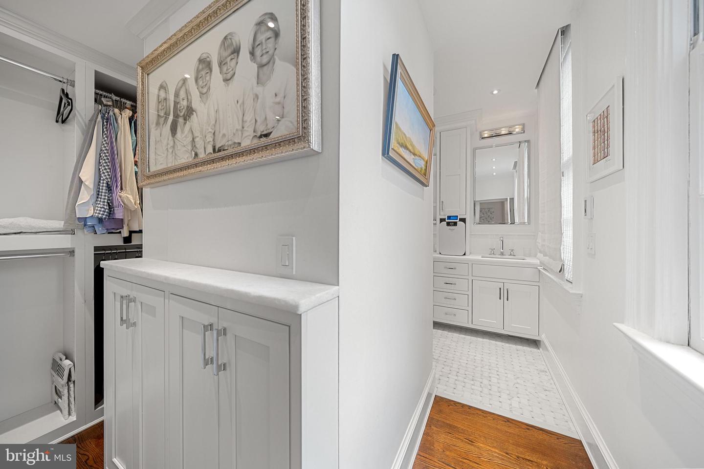 109 DUKE ST, ALEXANDRIA, Virginia 22314, 5 Bedrooms Bedrooms, ,3 BathroomsBathrooms,Residential,For sale,109 DUKE ST,VAAX2044914 MLS # VAAX2044914