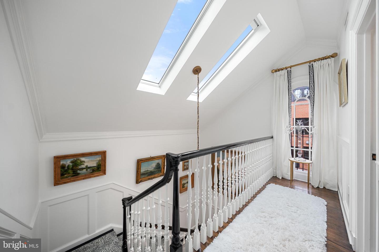 109 DUKE ST, ALEXANDRIA, Virginia 22314, 5 Bedrooms Bedrooms, ,3 BathroomsBathrooms,Residential,For sale,109 DUKE ST,VAAX2044914 MLS # VAAX2044914