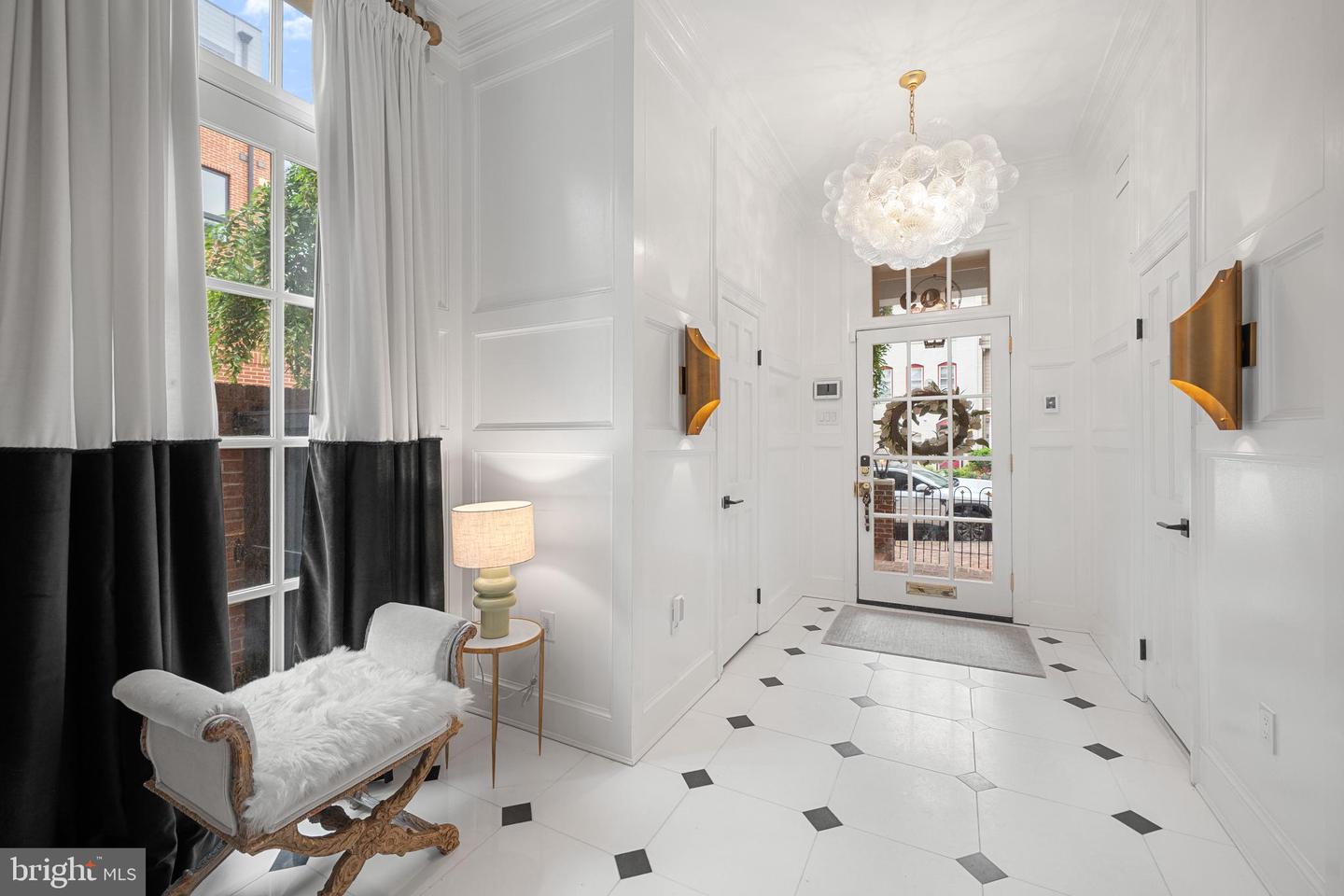 109 DUKE ST, ALEXANDRIA, Virginia 22314, 5 Bedrooms Bedrooms, ,3 BathroomsBathrooms,Residential,For sale,109 DUKE ST,VAAX2044914 MLS # VAAX2044914