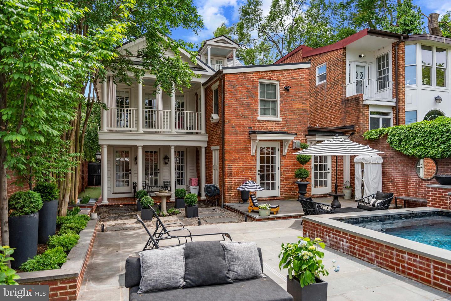 109 DUKE ST, ALEXANDRIA, Virginia 22314, 5 Bedrooms Bedrooms, ,3 BathroomsBathrooms,Residential,For sale,109 DUKE ST,VAAX2044914 MLS # VAAX2044914