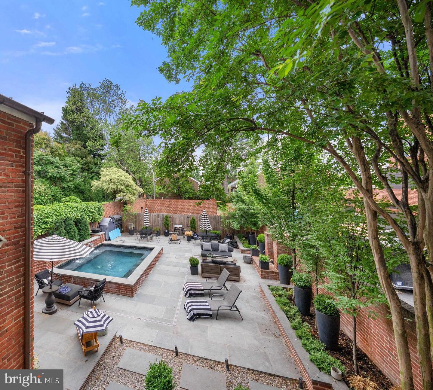 109 DUKE ST, ALEXANDRIA, Virginia 22314, 5 Bedrooms Bedrooms, ,3 BathroomsBathrooms,Residential,For sale,109 DUKE ST,VAAX2044914 MLS # VAAX2044914