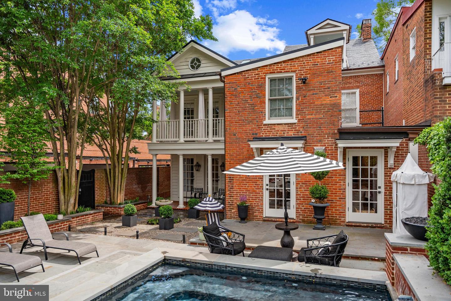 109 DUKE ST, ALEXANDRIA, Virginia 22314, 5 Bedrooms Bedrooms, ,3 BathroomsBathrooms,Residential,For sale,109 DUKE ST,VAAX2044914 MLS # VAAX2044914