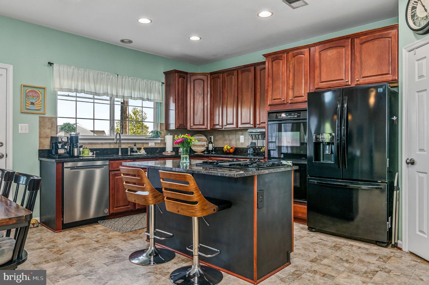 961 DEVONSHIRE CIR, PURCELLVILLE, Virginia 20132, 4 Bedrooms Bedrooms, ,3 BathroomsBathrooms,Residential,For sale,961 DEVONSHIRE CIR,VALO2095438 MLS # VALO2095438