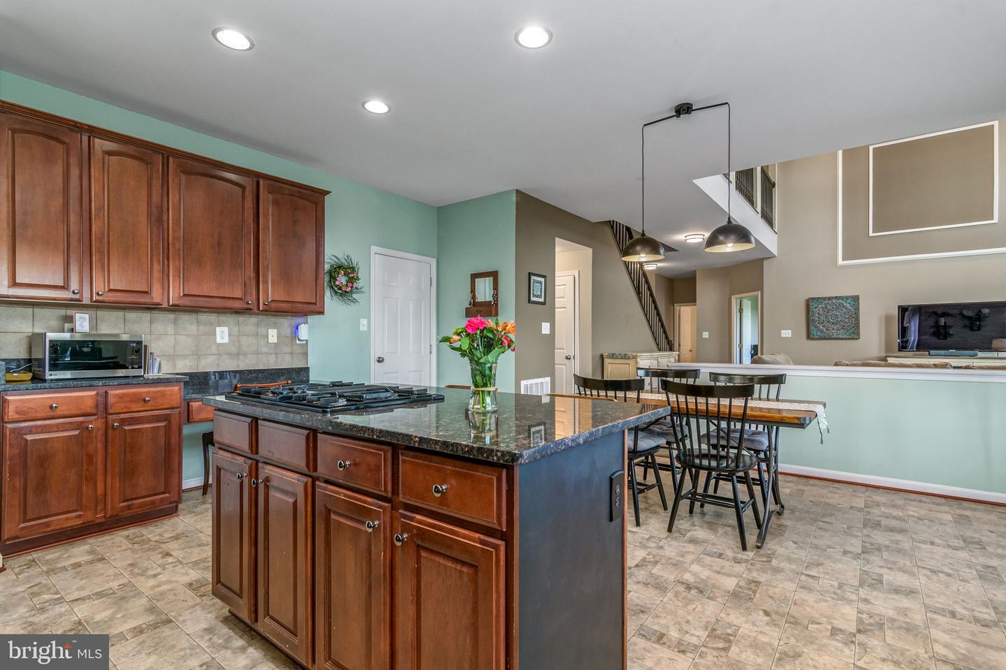 961 DEVONSHIRE CIR, PURCELLVILLE, Virginia 20132, 4 Bedrooms Bedrooms, ,3 BathroomsBathrooms,Residential,For sale,961 DEVONSHIRE CIR,VALO2095438 MLS # VALO2095438