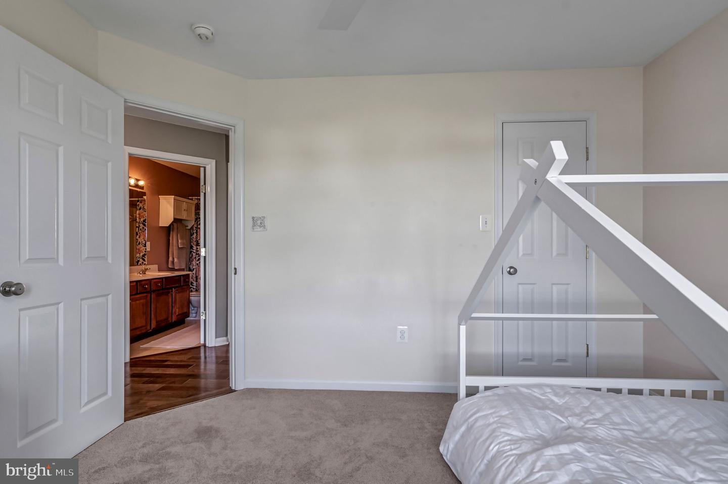 961 DEVONSHIRE CIR, PURCELLVILLE, Virginia 20132, 4 Bedrooms Bedrooms, ,3 BathroomsBathrooms,Residential,For sale,961 DEVONSHIRE CIR,VALO2095438 MLS # VALO2095438