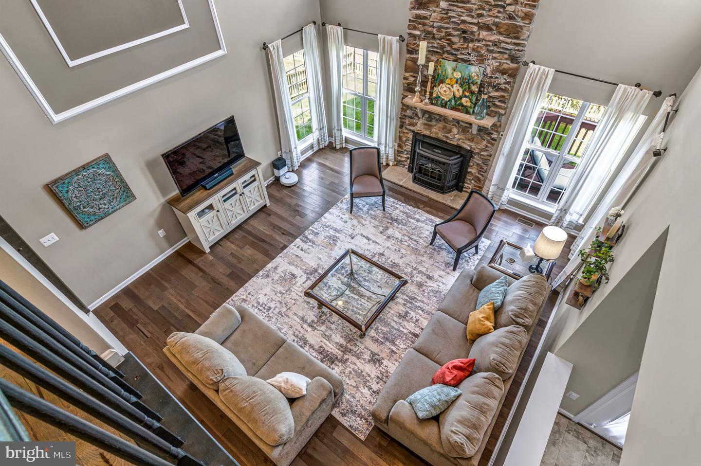 961 DEVONSHIRE CIR, PURCELLVILLE, Virginia 20132, 4 Bedrooms Bedrooms, ,3 BathroomsBathrooms,Residential,For sale,961 DEVONSHIRE CIR,VALO2095438 MLS # VALO2095438