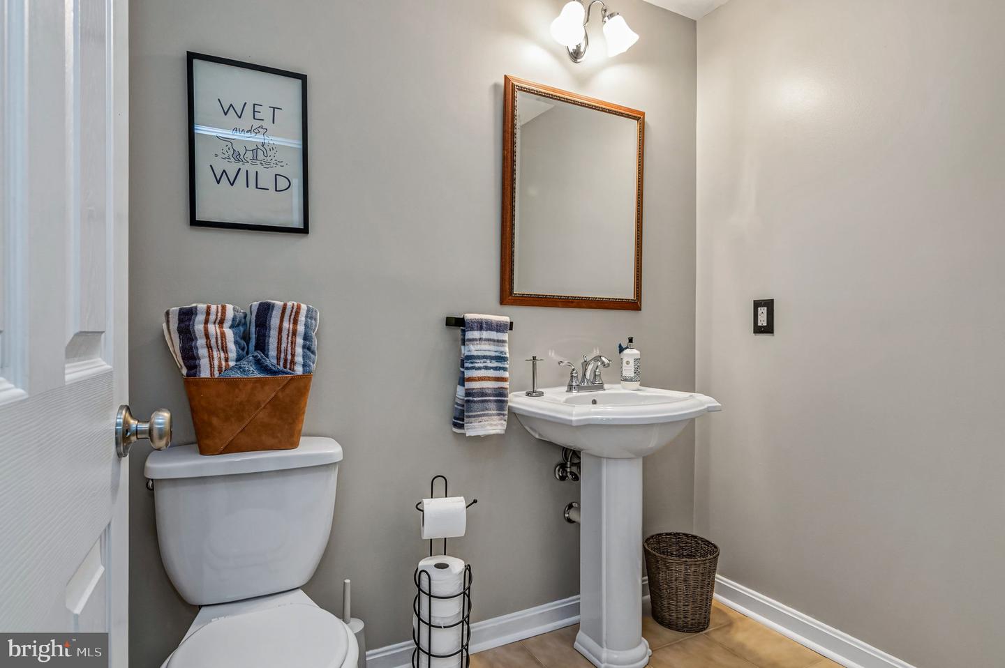 961 DEVONSHIRE CIR, PURCELLVILLE, Virginia 20132, 4 Bedrooms Bedrooms, ,3 BathroomsBathrooms,Residential,For sale,961 DEVONSHIRE CIR,VALO2095438 MLS # VALO2095438