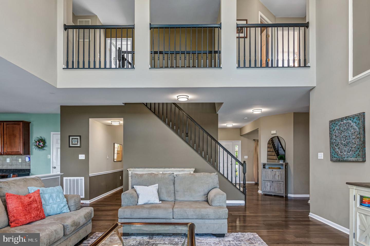 961 DEVONSHIRE CIR, PURCELLVILLE, Virginia 20132, 4 Bedrooms Bedrooms, ,3 BathroomsBathrooms,Residential,For sale,961 DEVONSHIRE CIR,VALO2095438 MLS # VALO2095438