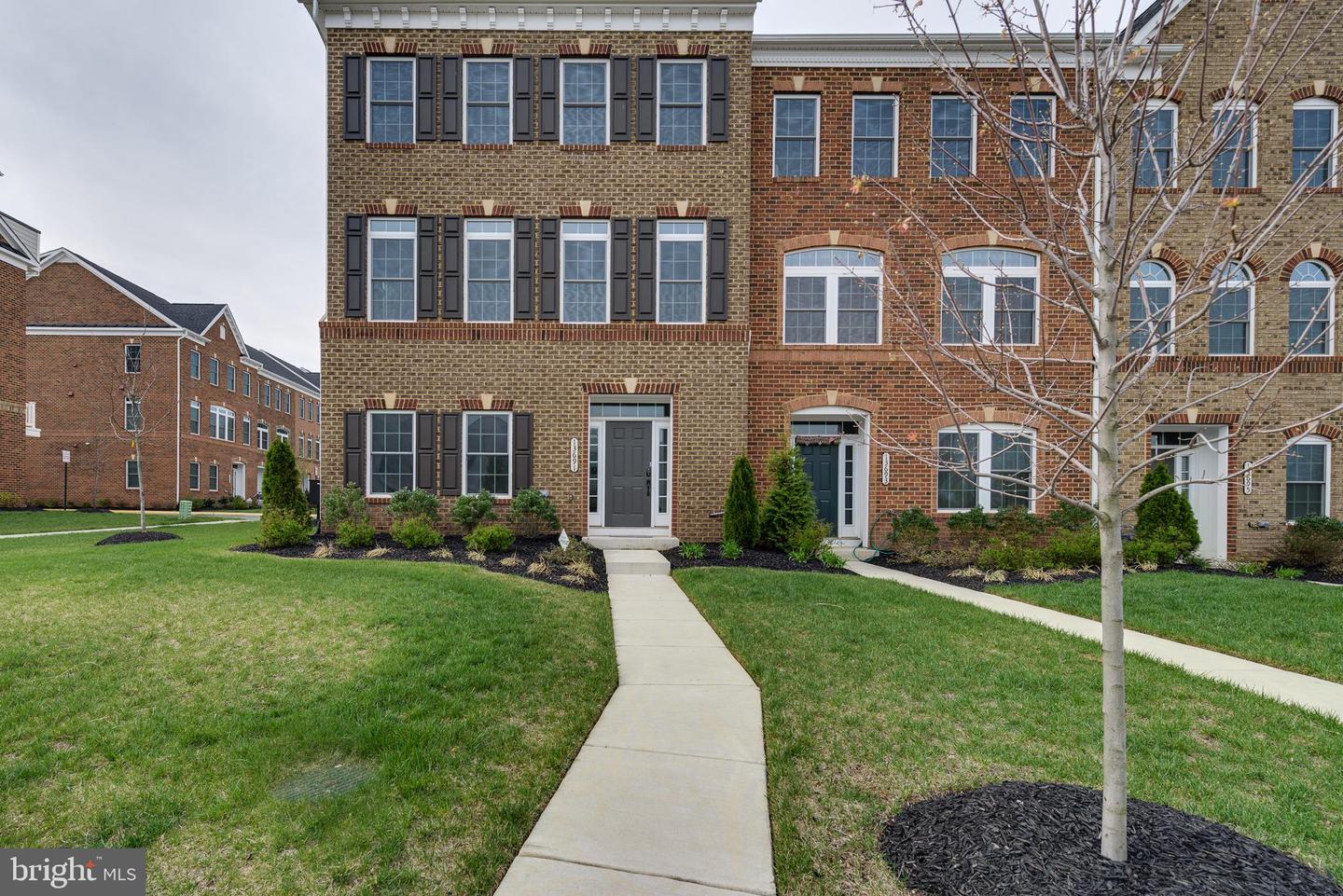 13691 NEIL ARMSTRONG AVE, HERNDON, Virginia 20171, 5 Bedrooms Bedrooms, ,4 BathroomsBathrooms,Residential,For sale,13691 NEIL ARMSTRONG AVE,VAFX2238352 MLS # VAFX2238352