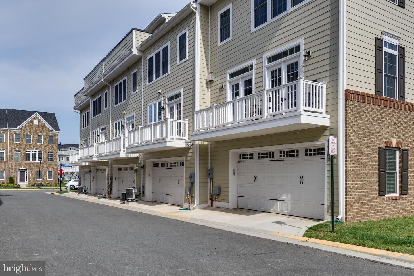 13691 NEIL ARMSTRONG AVE, HERNDON, Virginia 20171, 5 Bedrooms Bedrooms, ,4 BathroomsBathrooms,Residential,For sale,13691 NEIL ARMSTRONG AVE,VAFX2238352 MLS # VAFX2238352