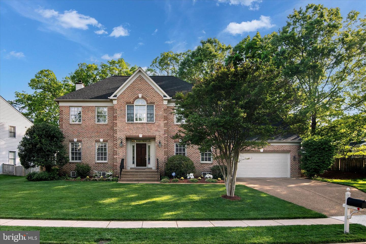 5800 WESTCHESTER ST, ALEXANDRIA, Virginia 22310, 4 Bedrooms Bedrooms, ,3 BathroomsBathrooms,Residential,For sale,5800 WESTCHESTER ST,VAFX2238384 MLS # VAFX2238384