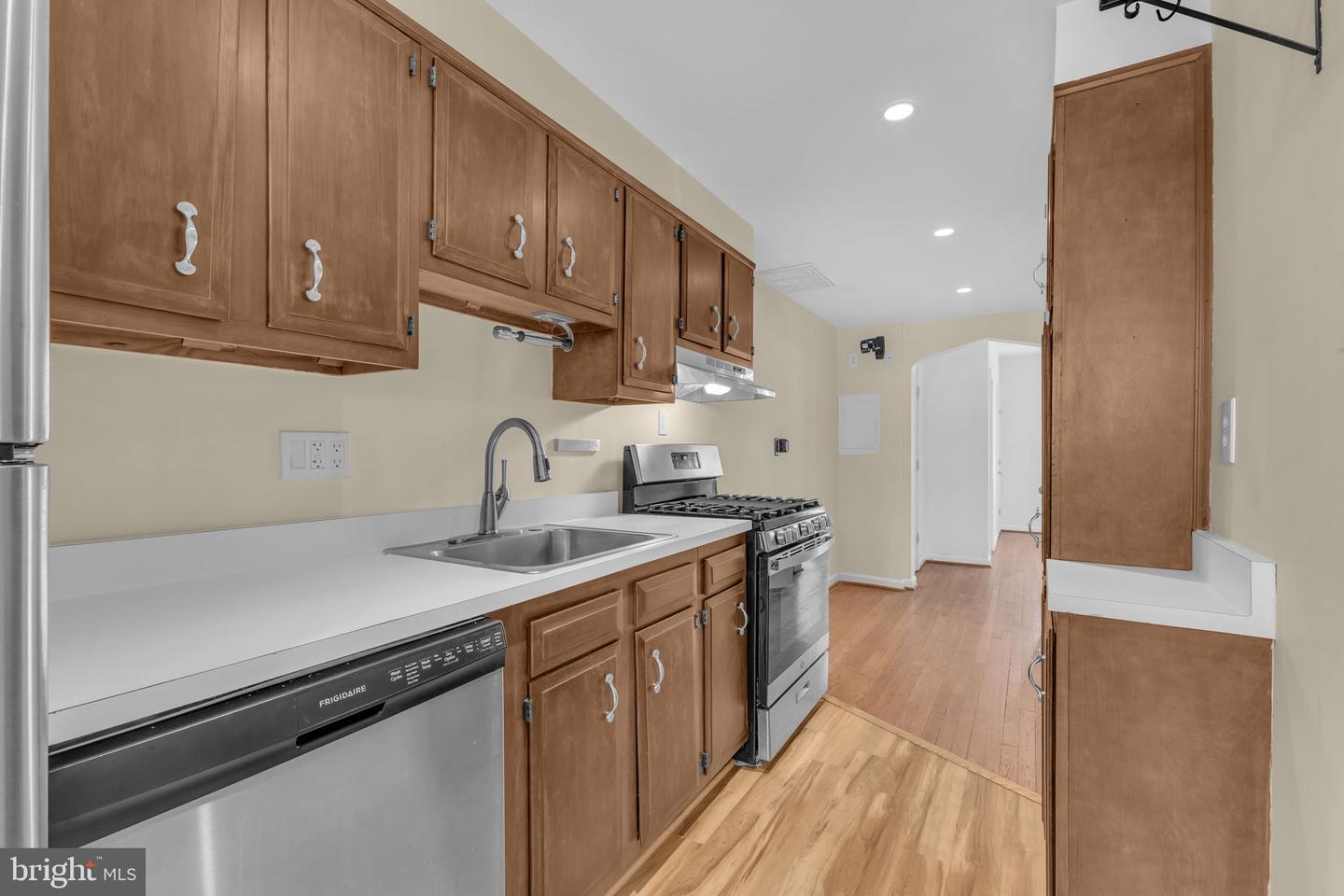 945 RANDOLPH ST NW #A, WASHINGTON, District Of Columbia 20011, 1 Bedroom Bedrooms, ,1 BathroomBathrooms,Residential,For sale,945 RANDOLPH ST NW #A,DCDC2198816 MLS # DCDC2198816