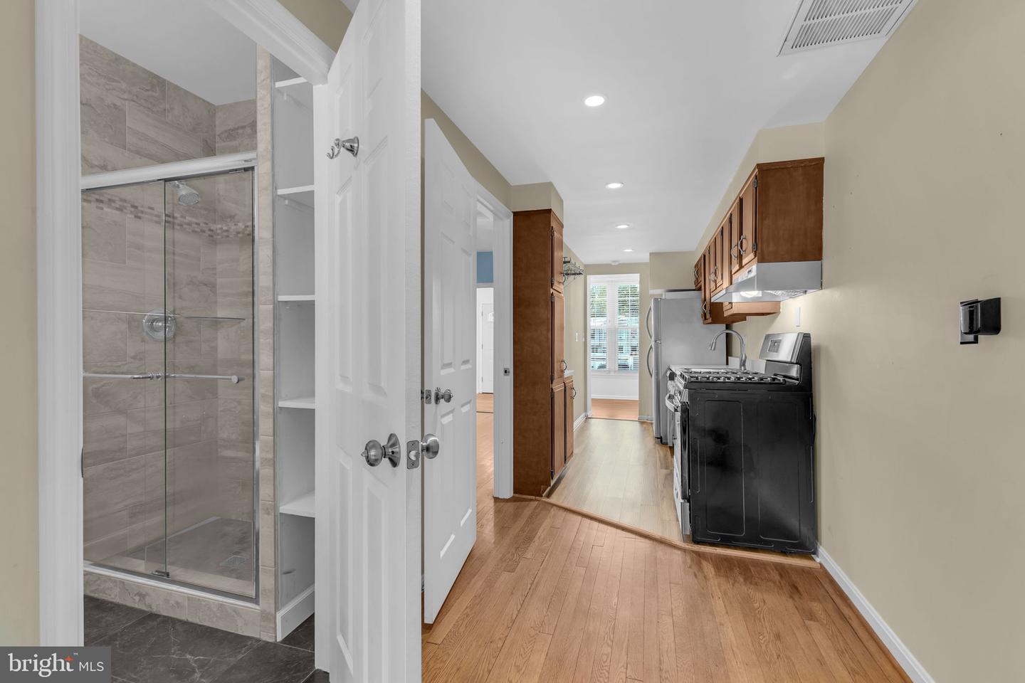 945 RANDOLPH ST NW #A, WASHINGTON, District Of Columbia 20011, 1 Bedroom Bedrooms, ,1 BathroomBathrooms,Residential,For sale,945 RANDOLPH ST NW #A,DCDC2198816 MLS # DCDC2198816