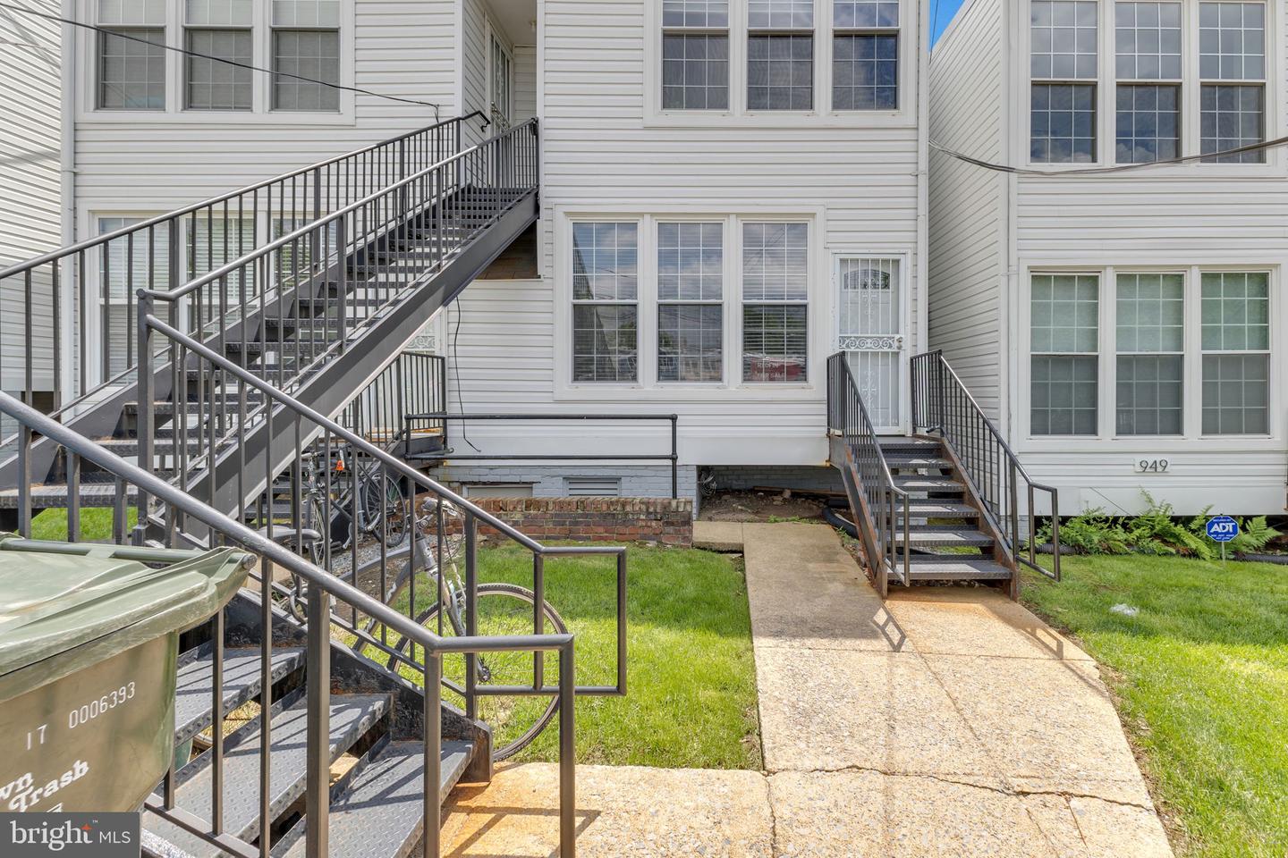 945 RANDOLPH ST NW #A, WASHINGTON, District Of Columbia 20011, 1 Bedroom Bedrooms, ,1 BathroomBathrooms,Residential,For sale,945 RANDOLPH ST NW #A,DCDC2198816 MLS # DCDC2198816