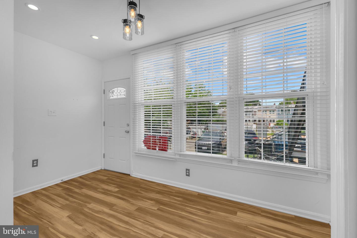 945 RANDOLPH ST NW #A, WASHINGTON, District Of Columbia 20011, 1 Bedroom Bedrooms, ,1 BathroomBathrooms,Residential,For sale,945 RANDOLPH ST NW #A,DCDC2198816 MLS # DCDC2198816
