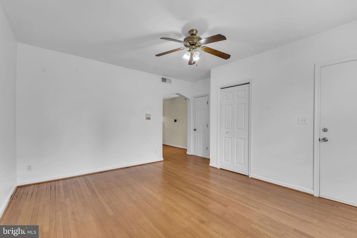 945 RANDOLPH ST NW #A, WASHINGTON, District Of Columbia 20011, 1 Bedroom Bedrooms, ,1 BathroomBathrooms,Residential,For sale,945 RANDOLPH ST NW #A,DCDC2198816 MLS # DCDC2198816