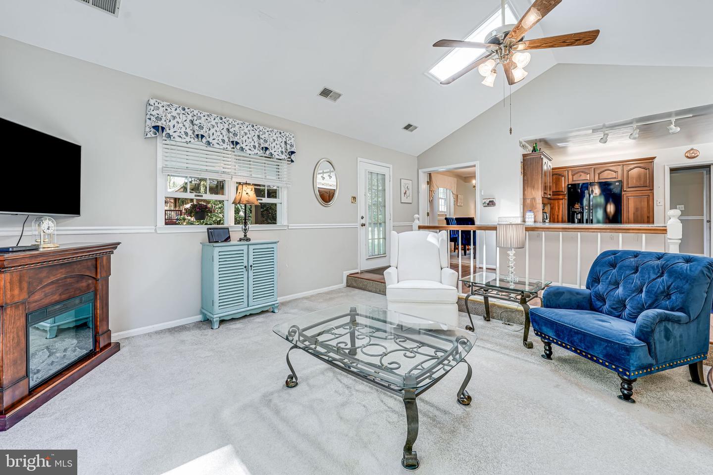 7131 MURRAY LN, ANNANDALE, Virginia 22003, 7 Bedrooms Bedrooms, ,3 BathroomsBathrooms,Residential,For sale,7131 MURRAY LN,VAFX2238414 MLS # VAFX2238414