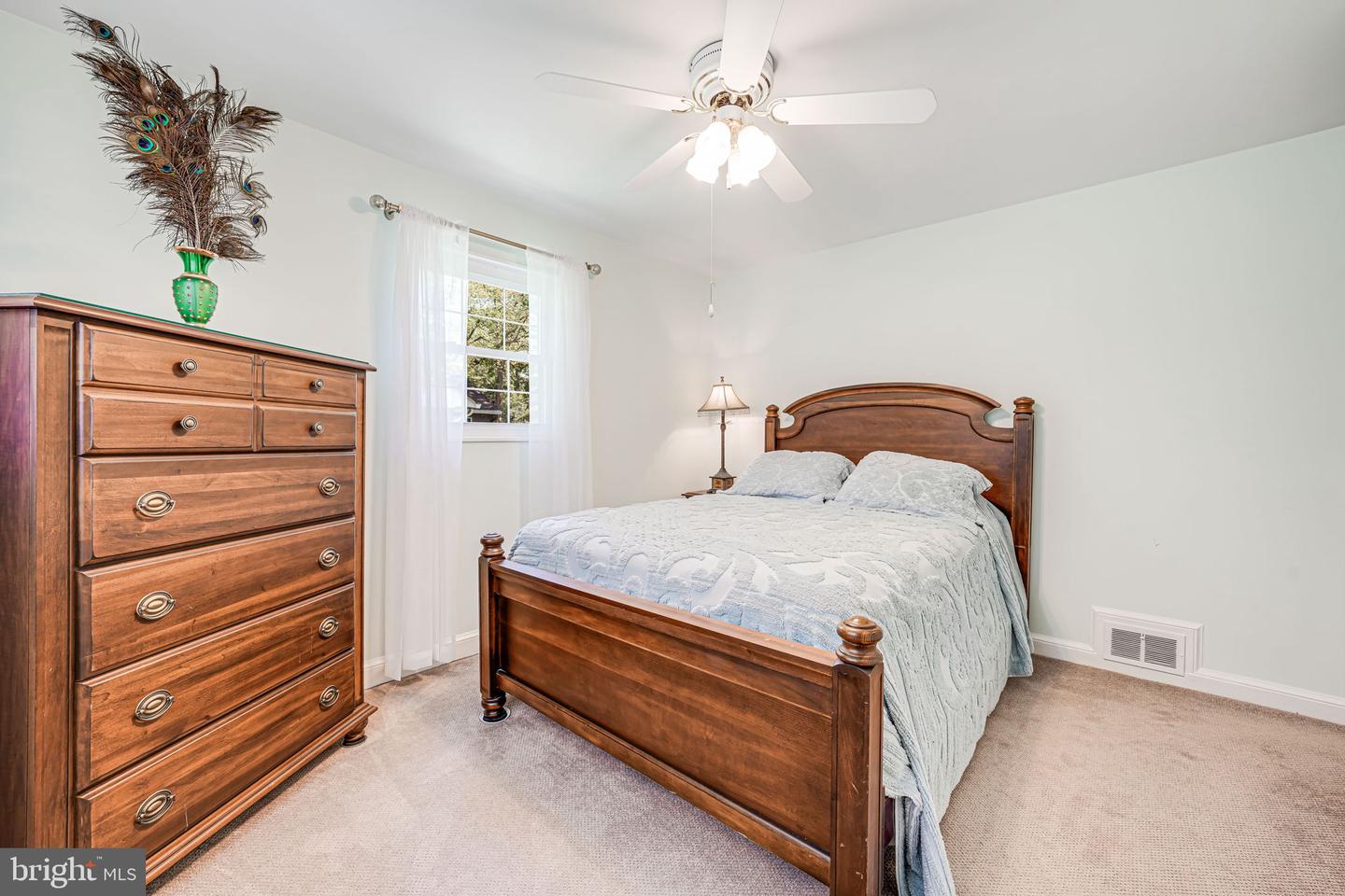 7131 MURRAY LN, ANNANDALE, Virginia 22003, 7 Bedrooms Bedrooms, ,3 BathroomsBathrooms,Residential,For sale,7131 MURRAY LN,VAFX2238414 MLS # VAFX2238414