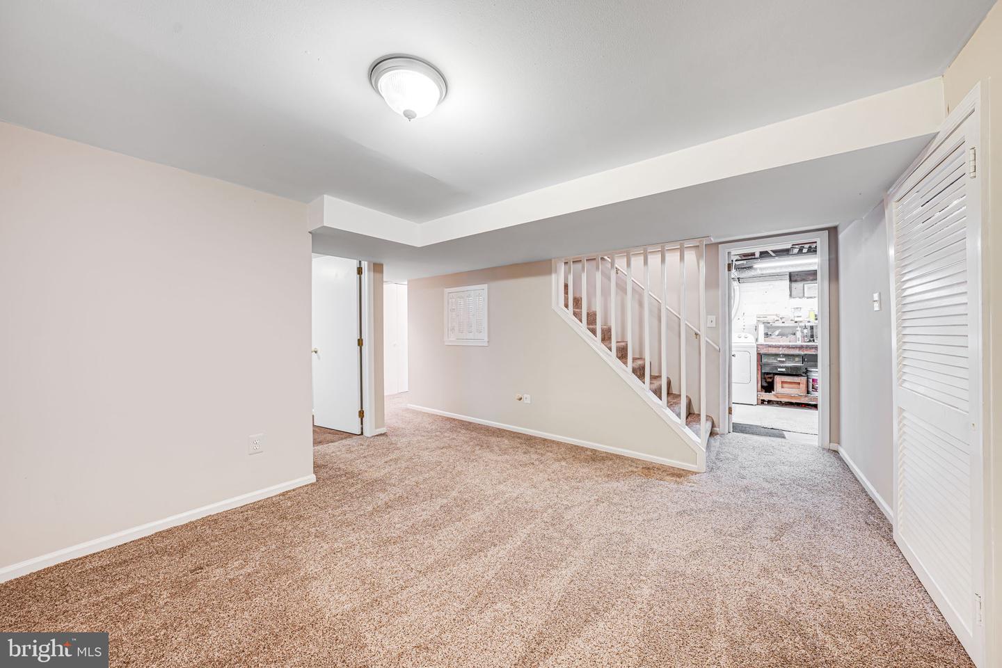 7131 MURRAY LN, ANNANDALE, Virginia 22003, 7 Bedrooms Bedrooms, ,3 BathroomsBathrooms,Residential,For sale,7131 MURRAY LN,VAFX2238414 MLS # VAFX2238414