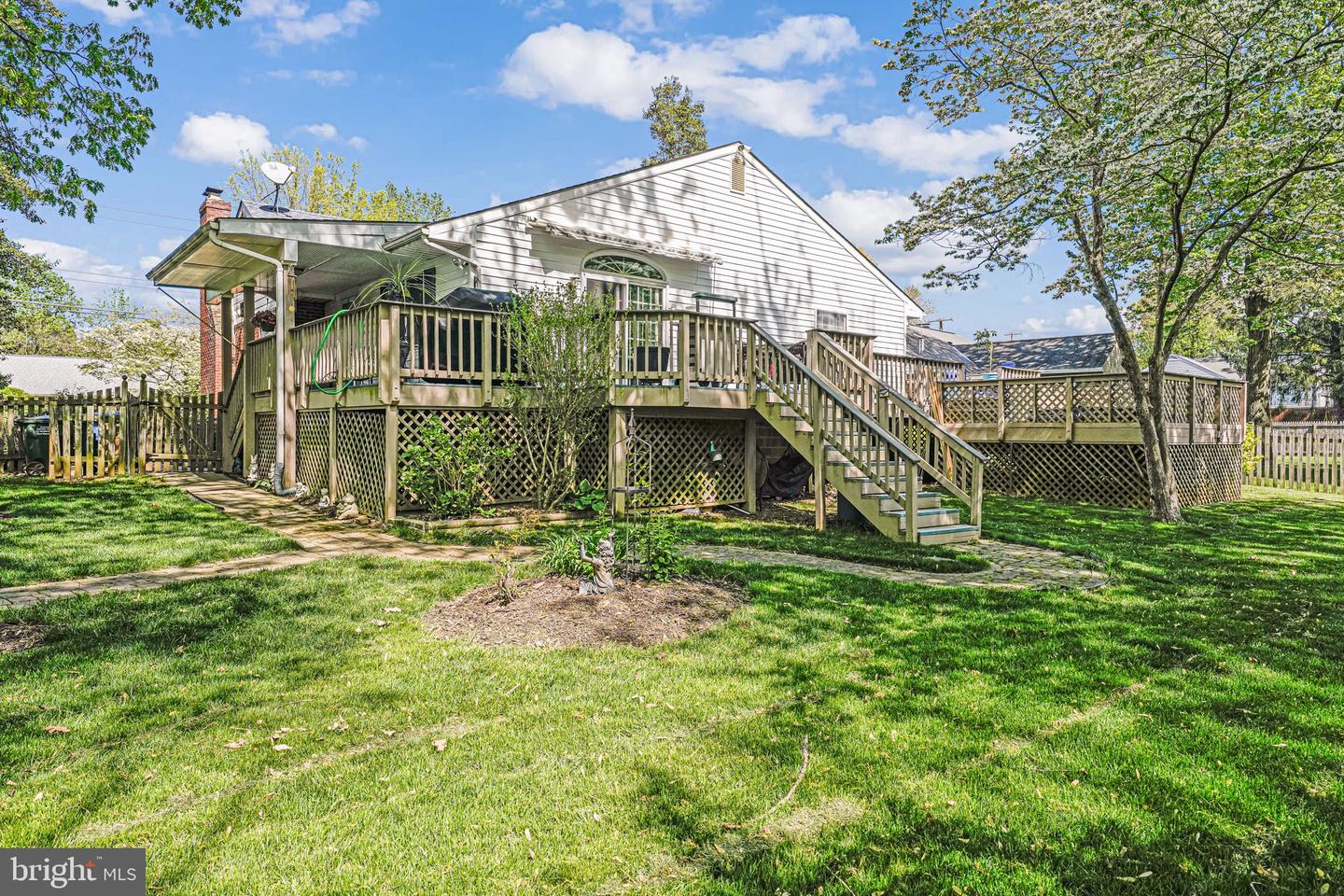 7131 MURRAY LN, ANNANDALE, Virginia 22003, 7 Bedrooms Bedrooms, ,3 BathroomsBathrooms,Residential,For sale,7131 MURRAY LN,VAFX2238414 MLS # VAFX2238414