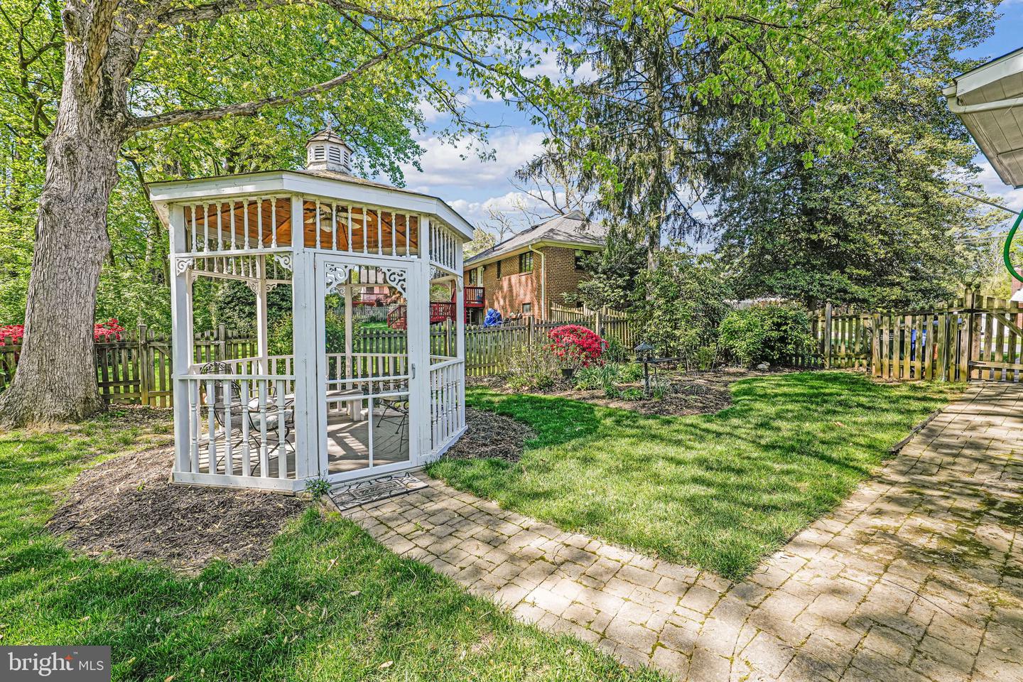 7131 MURRAY LN, ANNANDALE, Virginia 22003, 7 Bedrooms Bedrooms, ,3 BathroomsBathrooms,Residential,For sale,7131 MURRAY LN,VAFX2238414 MLS # VAFX2238414