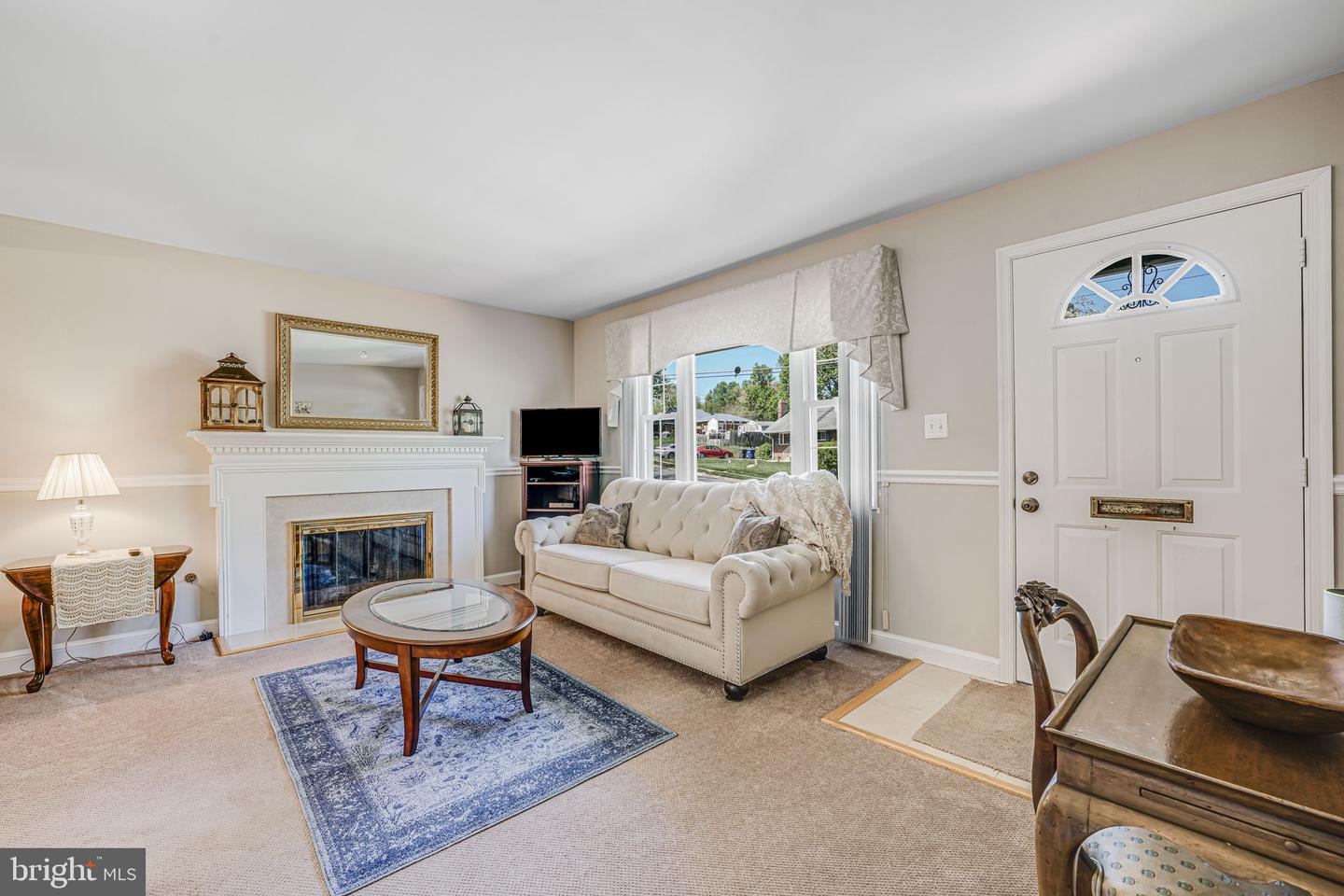 7131 MURRAY LN, ANNANDALE, Virginia 22003, 7 Bedrooms Bedrooms, ,3 BathroomsBathrooms,Residential,For sale,7131 MURRAY LN,VAFX2238414 MLS # VAFX2238414