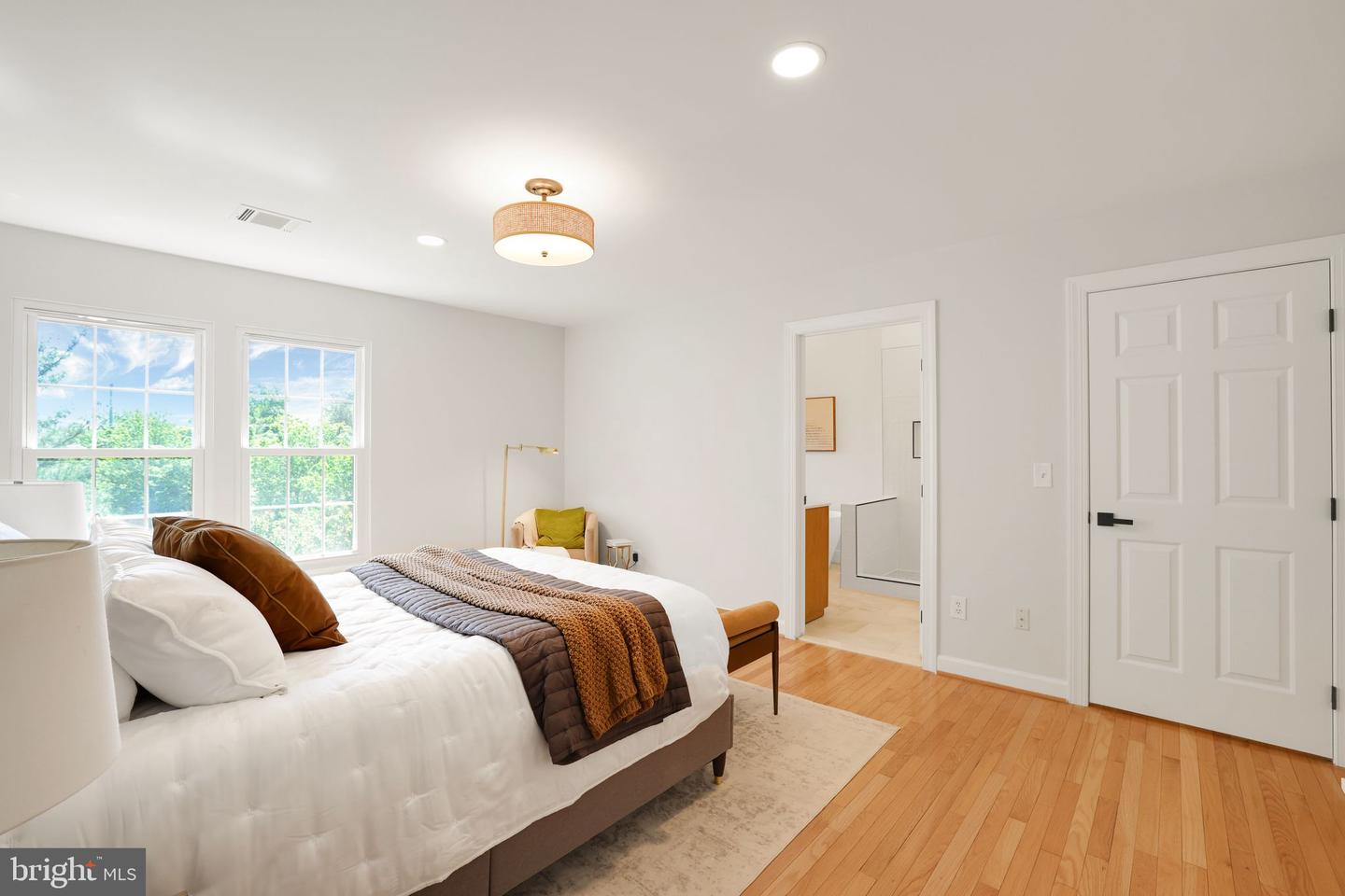 20962 MARTINGALE SQ, STERLING, Virginia 20165, 3 Bedrooms Bedrooms, ,2 BathroomsBathrooms,Residential,For sale,20962 MARTINGALE SQ,VALO2095470 MLS # VALO2095470
