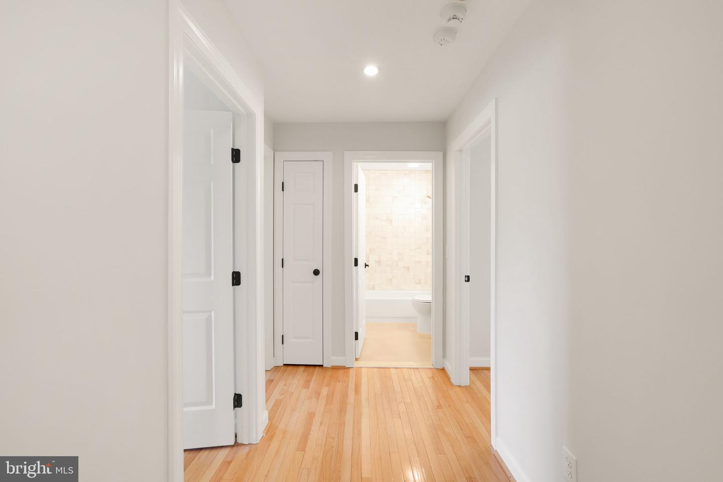 20962 MARTINGALE SQ, STERLING, Virginia 20165, 3 Bedrooms Bedrooms, ,2 BathroomsBathrooms,Residential,For sale,20962 MARTINGALE SQ,VALO2095470 MLS # VALO2095470