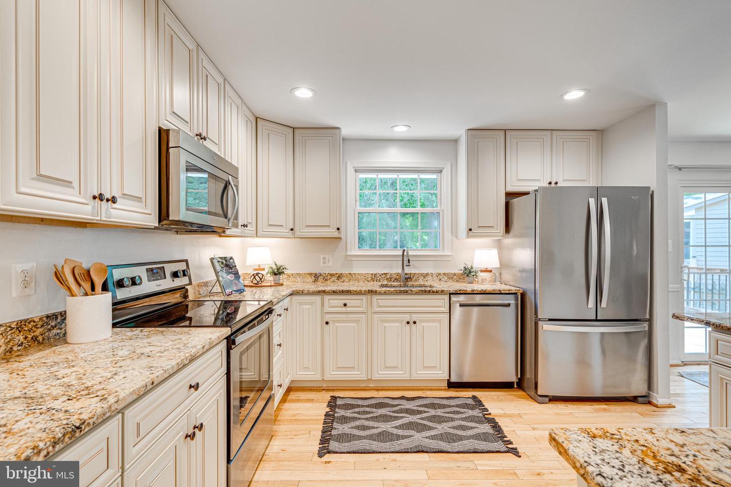 10217 PUMPHREY CT, FAIRFAX, Virginia 22032, 4 Bedrooms Bedrooms, ,3 BathroomsBathrooms,Residential,For sale,10217 PUMPHREY CT,VAFX2238476 MLS # VAFX2238476