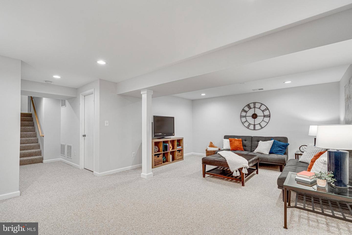 10217 PUMPHREY CT, FAIRFAX, Virginia 22032, 4 Bedrooms Bedrooms, ,3 BathroomsBathrooms,Residential,For sale,10217 PUMPHREY CT,VAFX2238476 MLS # VAFX2238476