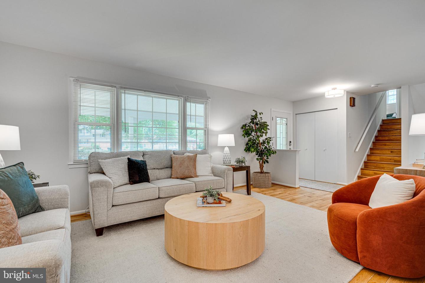 10217 PUMPHREY CT, FAIRFAX, Virginia 22032, 4 Bedrooms Bedrooms, ,3 BathroomsBathrooms,Residential,For sale,10217 PUMPHREY CT,VAFX2238476 MLS # VAFX2238476