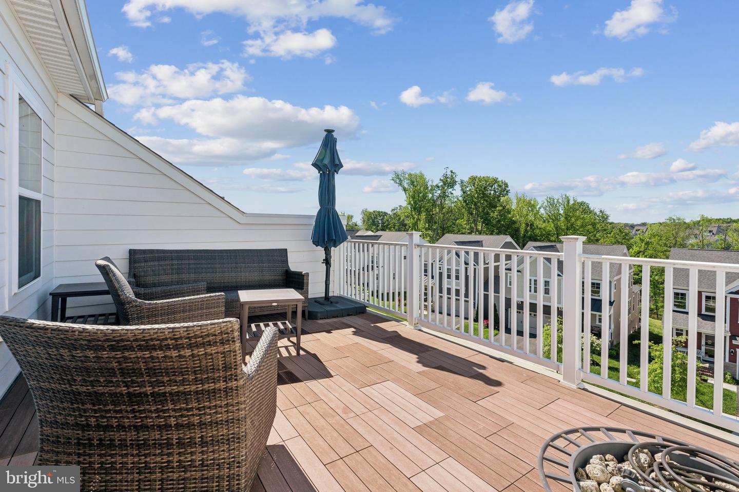 1490 MEADOWLARK GLEN RD, DUMFRIES, Virginia 22026, 4 Bedrooms Bedrooms, ,2 BathroomsBathrooms,Residential,For sale,1490 MEADOWLARK GLEN RD,VAPW2093884 MLS # VAPW2093884